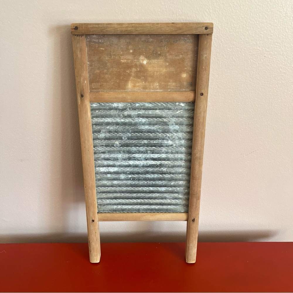 Vintage Scanty Handy Wooden Washboard with Metal Scrubbing Surface for Lingerie - Picture 6 of 9